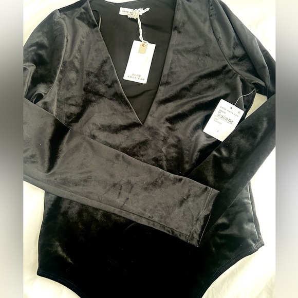 NWT Good American - Plunge Neck Long Sleeve Velvet Bodysuit - Picture 5 of 5